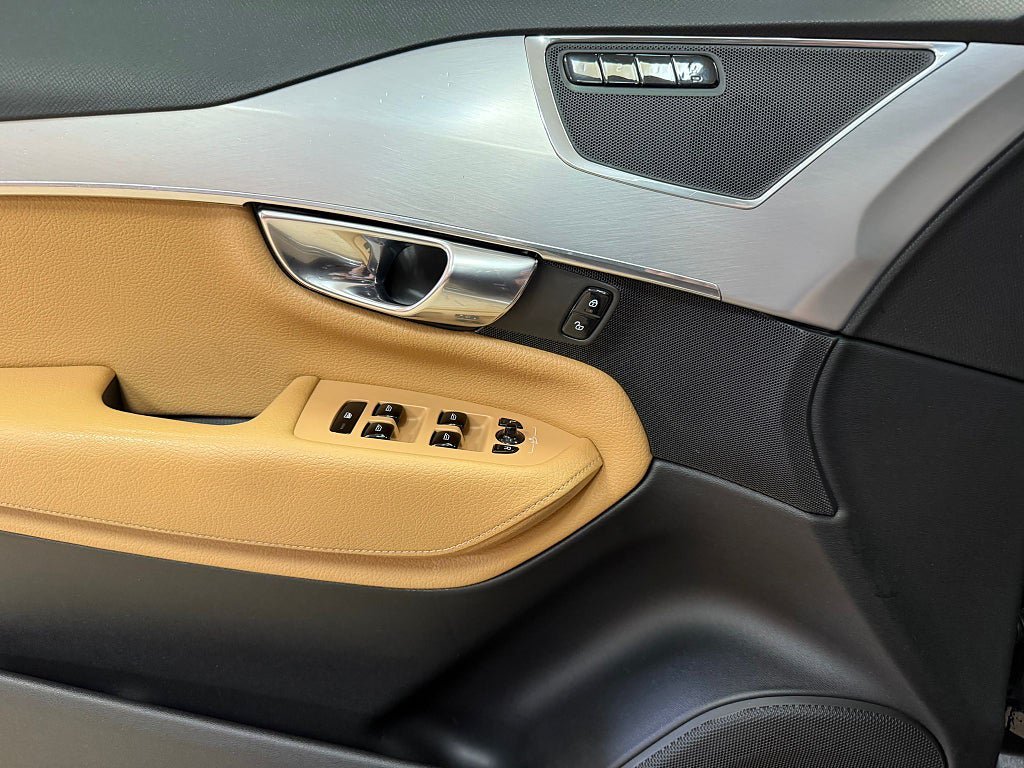 Vehicle Image 27