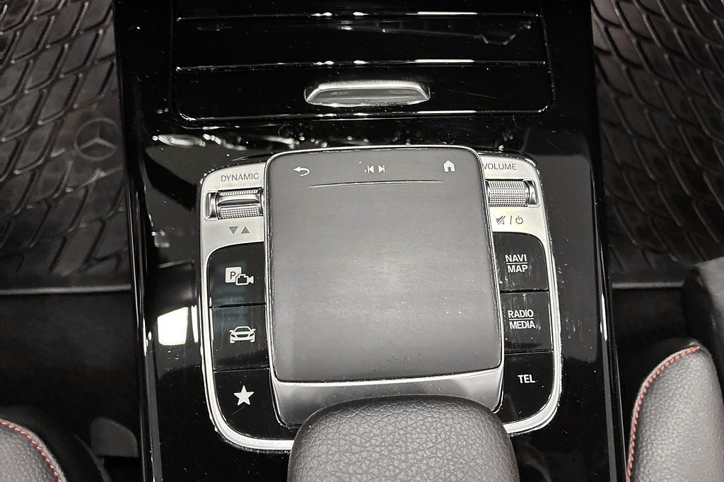 Vehicle Image 17
