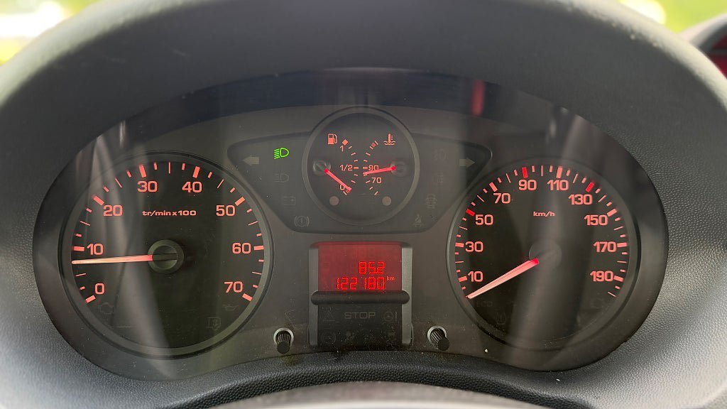Vehicle Image 14
