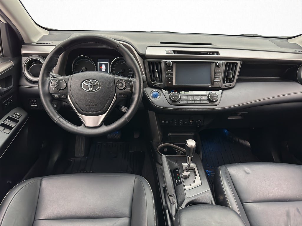 Vehicle Image 15