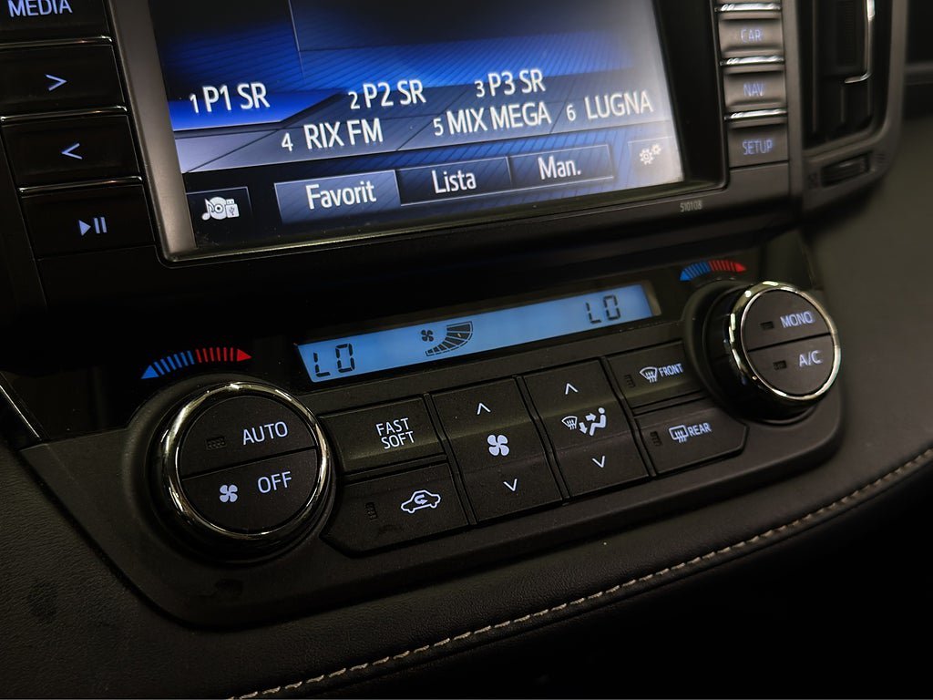 Vehicle Image 19