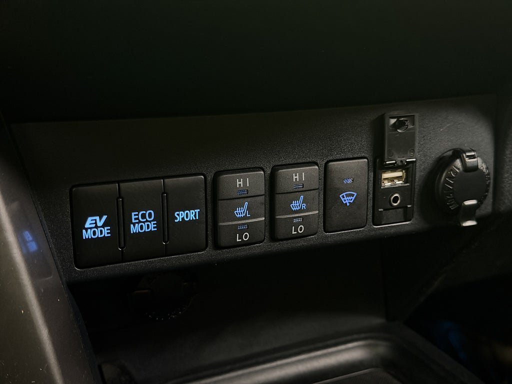 Vehicle Image 21