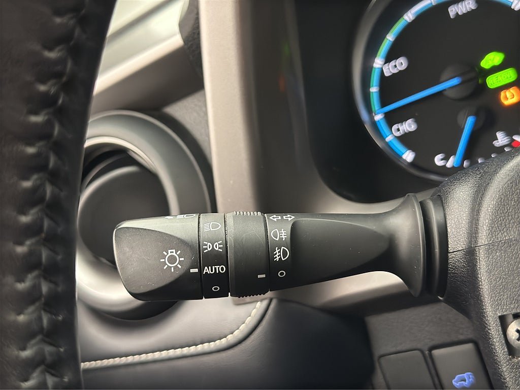 Vehicle Image 24