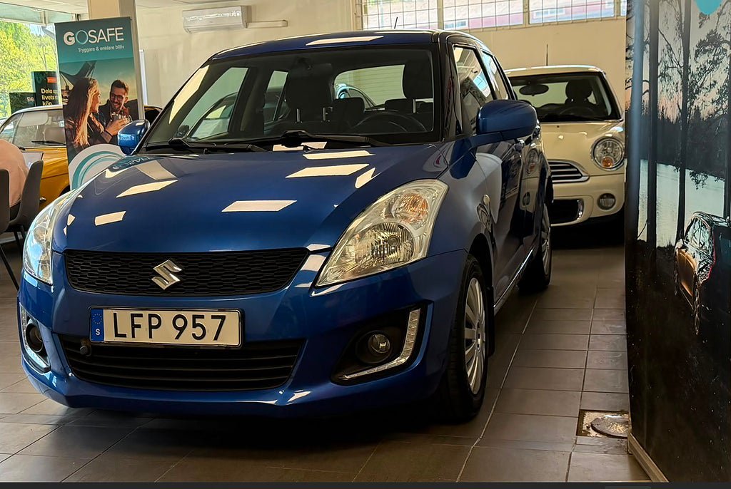 Vehicle Image 8