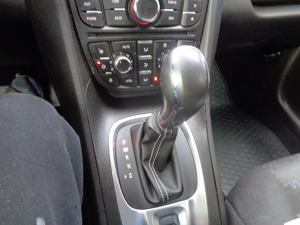 Vehicle Image 24