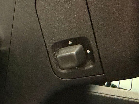Vehicle Image 28