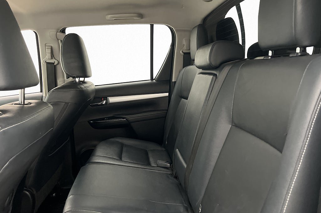 Vehicle Image 30