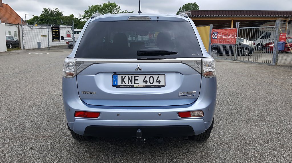Vehicle Image 13