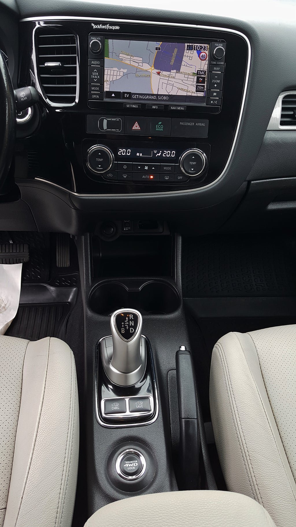 Vehicle Image 21