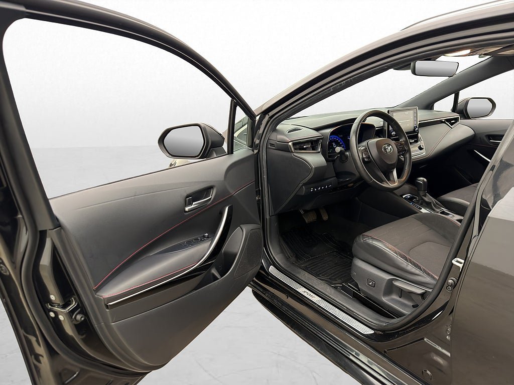 Vehicle Image 11