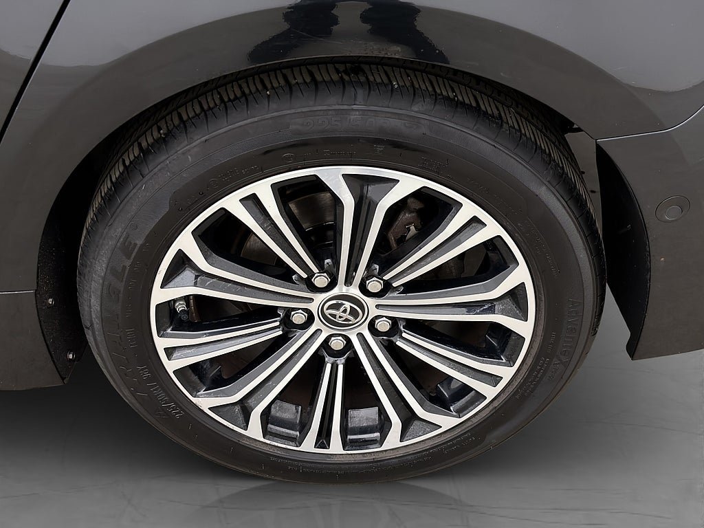 Vehicle Image 30