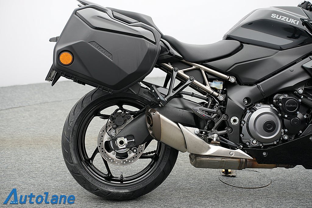 Vehicle Image 10