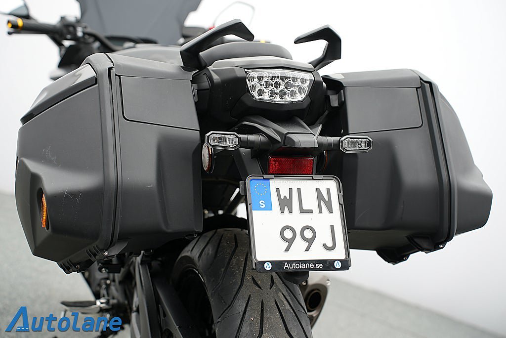 Vehicle Image 16