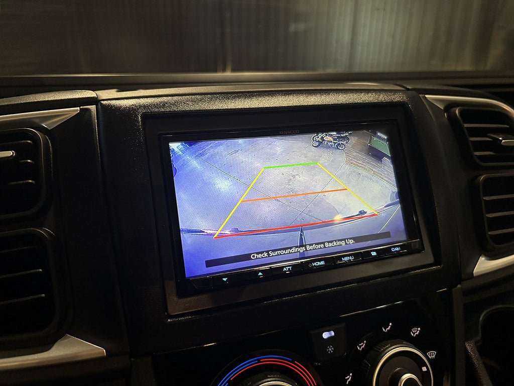 Vehicle Image 25