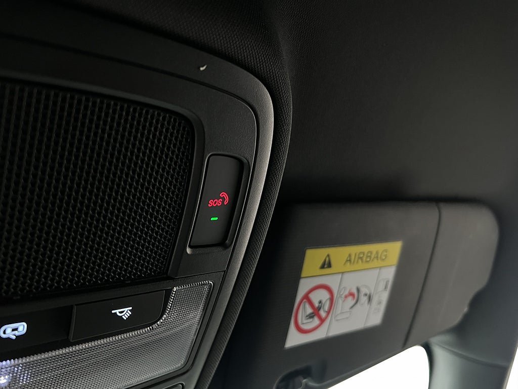 Vehicle Image 28