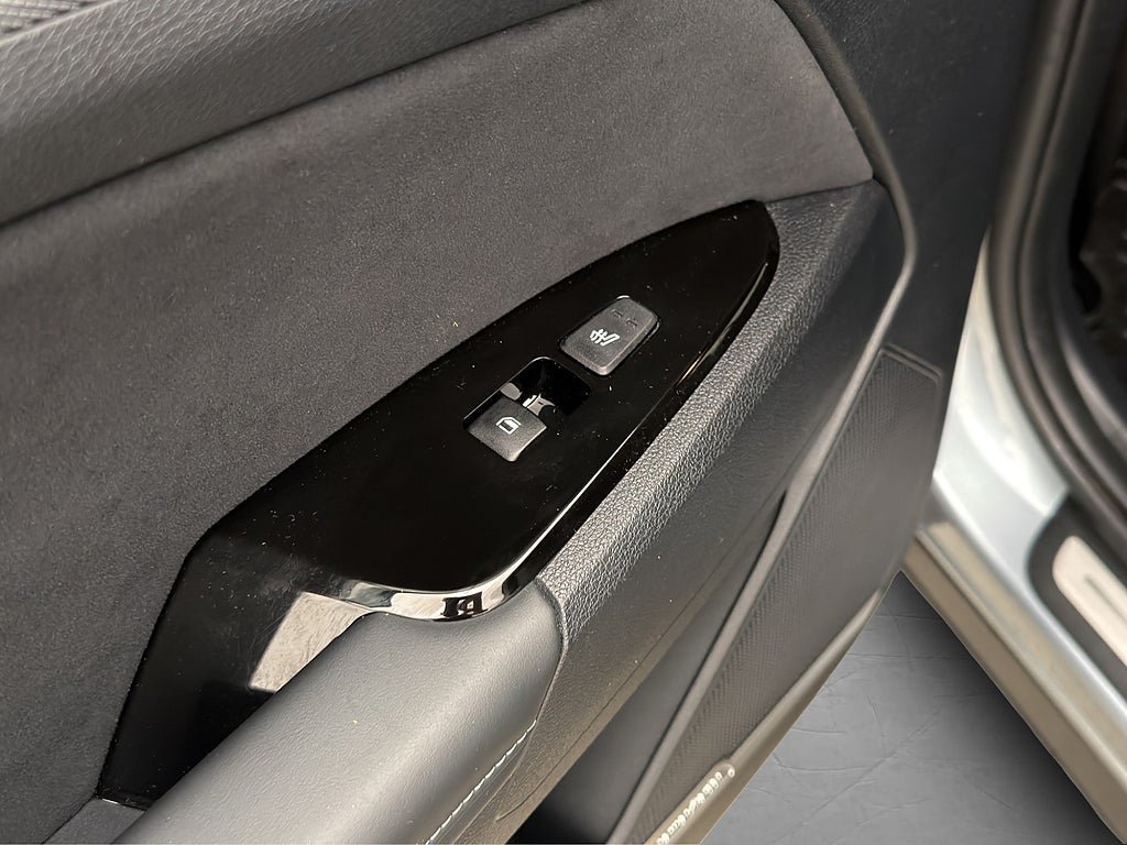 Vehicle Image 26