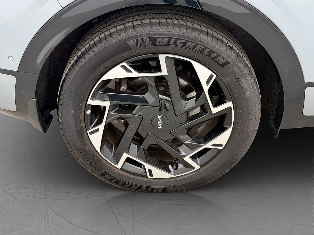 Vehicle Image 37
