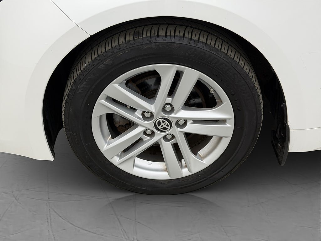 Vehicle Image 10