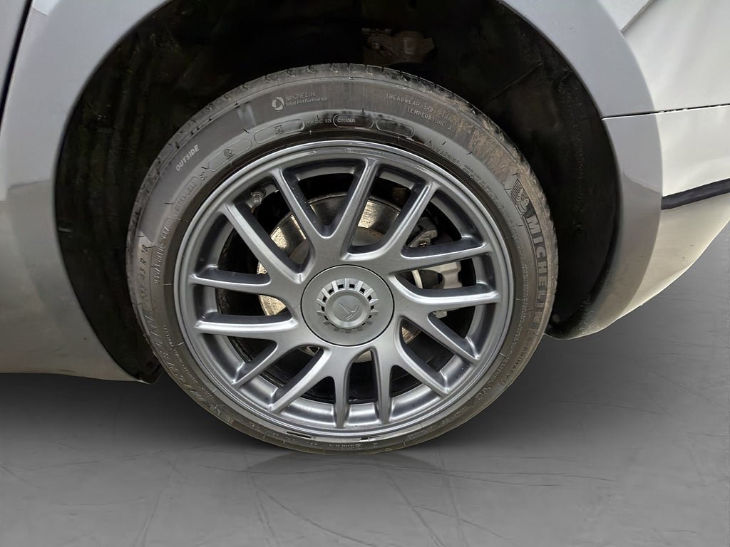 Vehicle Image 31