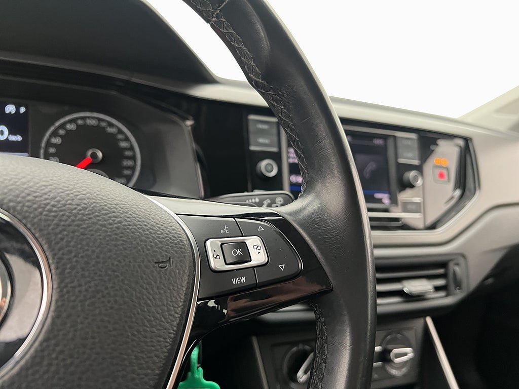 Vehicle Image 27