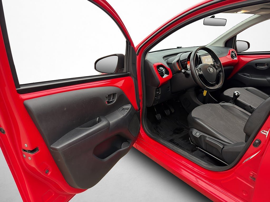 Vehicle Image 20