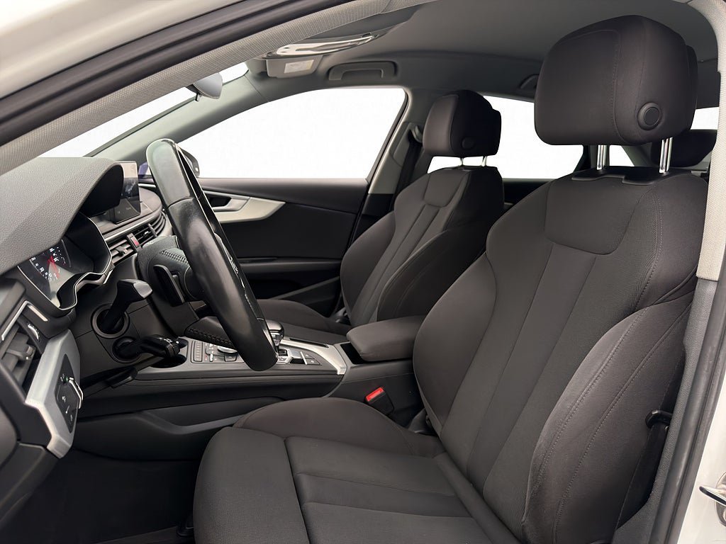 Vehicle Image 21