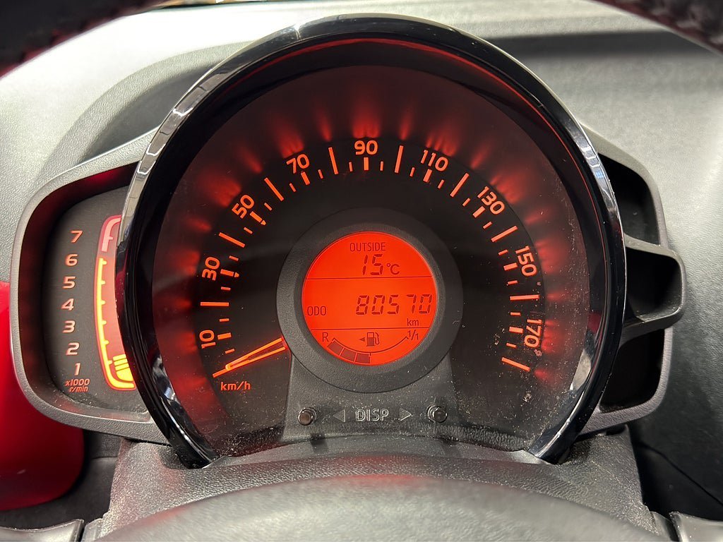 Vehicle Image 22