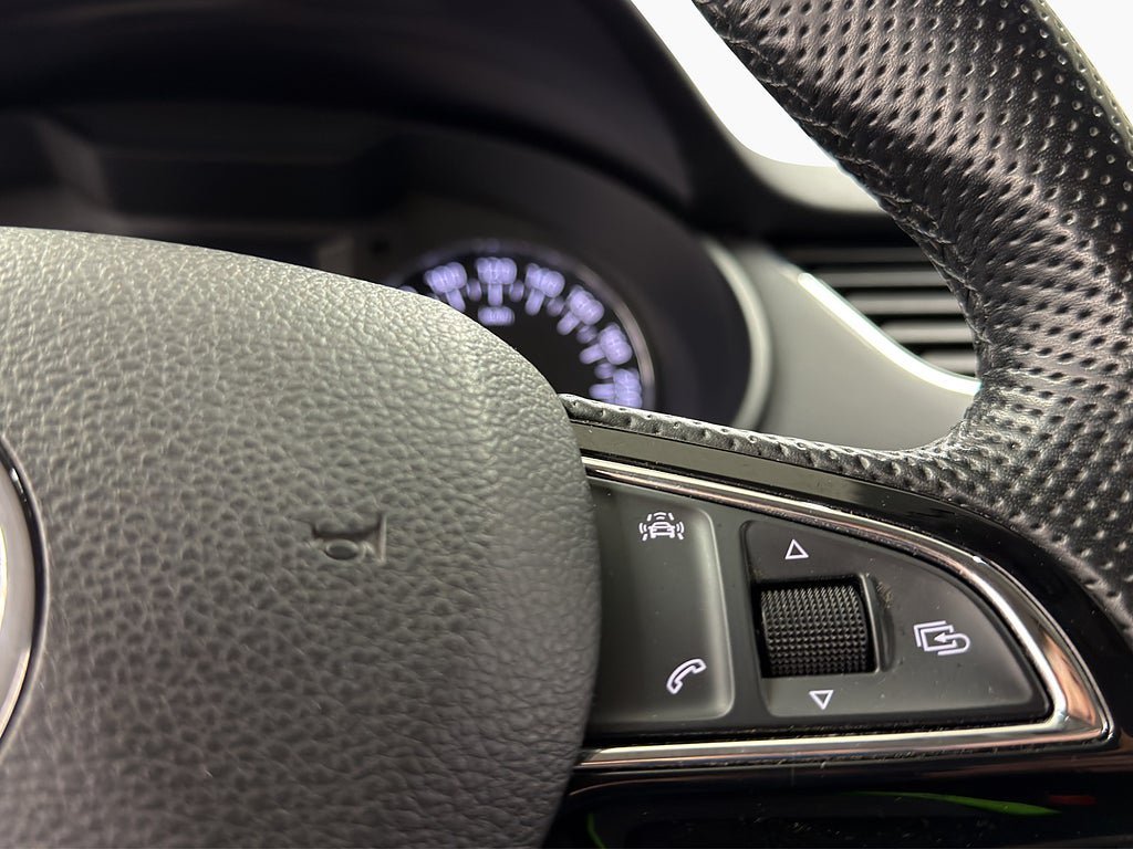 Vehicle Image 26