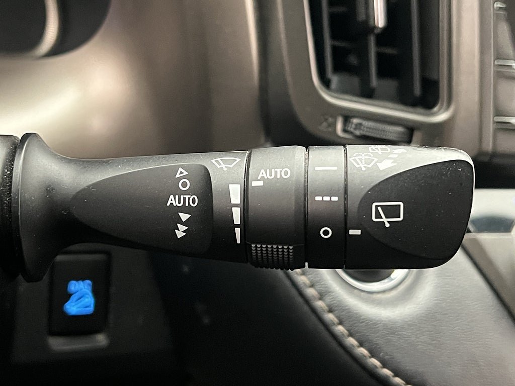 Vehicle Image 33
