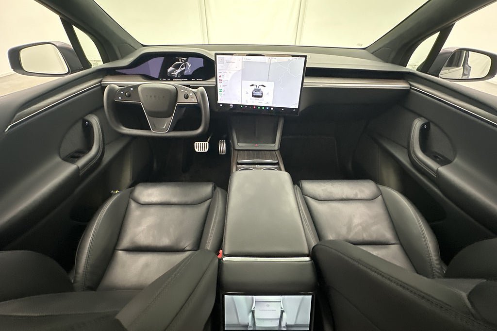 Vehicle Image 15