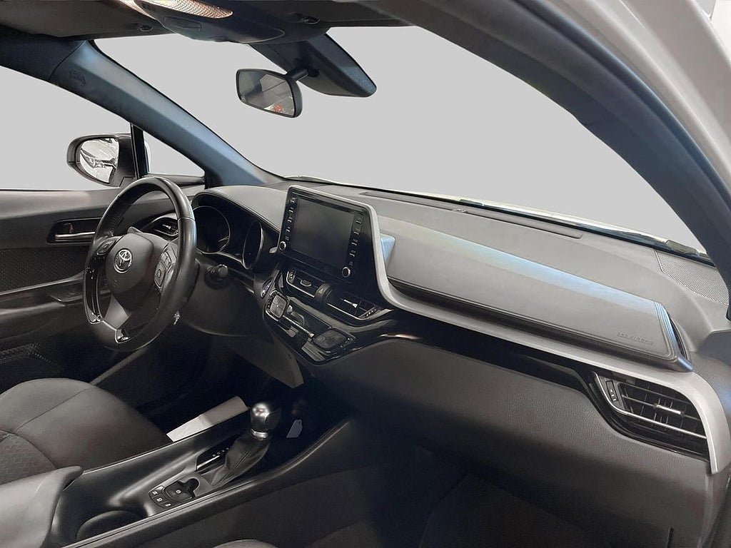 Vehicle Image 10