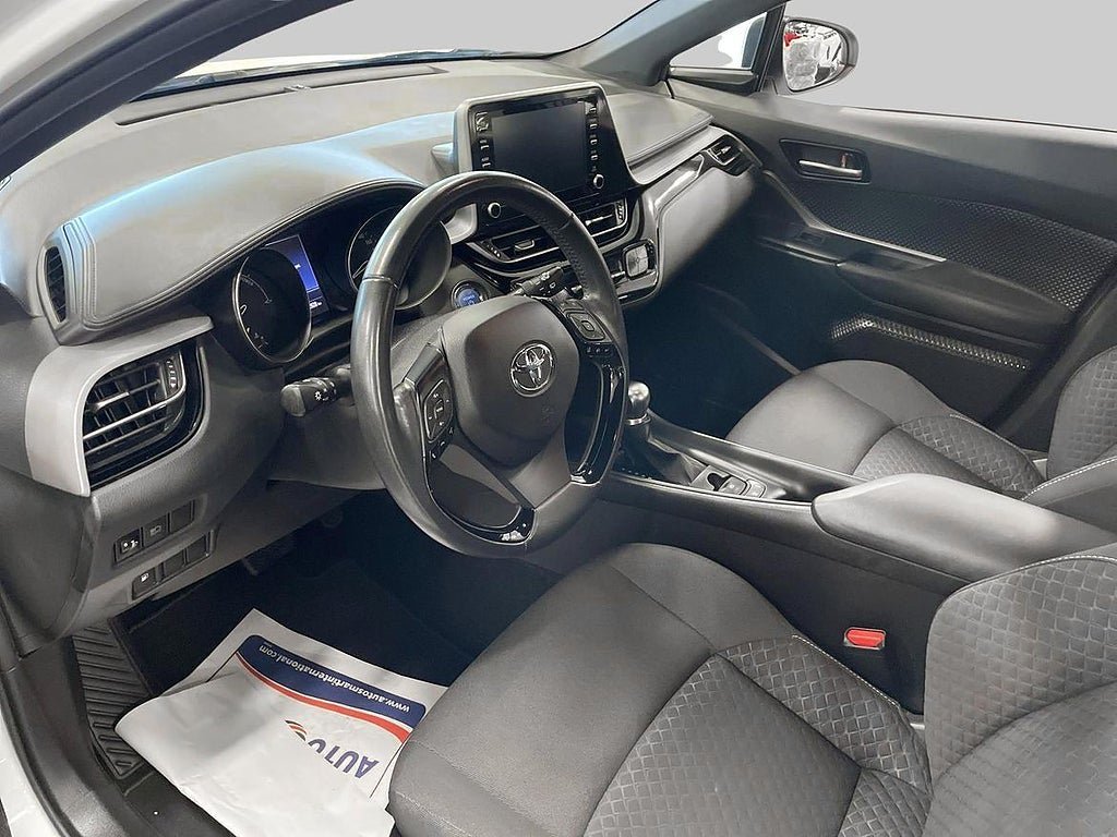 Vehicle Image 14