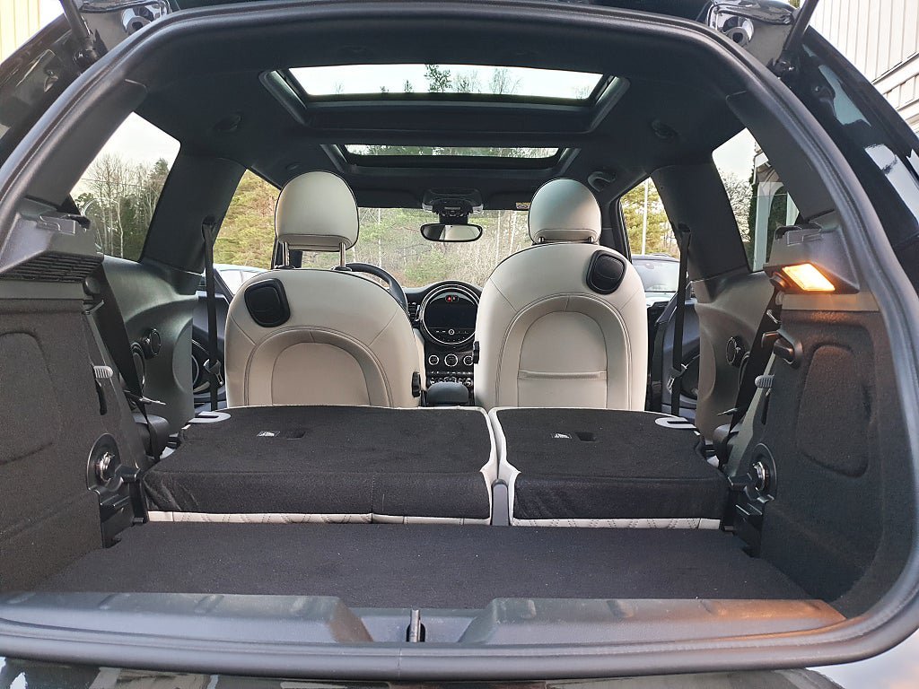 Vehicle Image 22