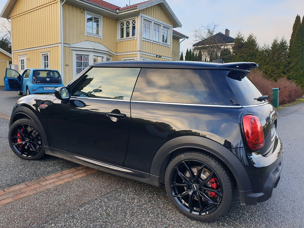 Vehicle Image 36