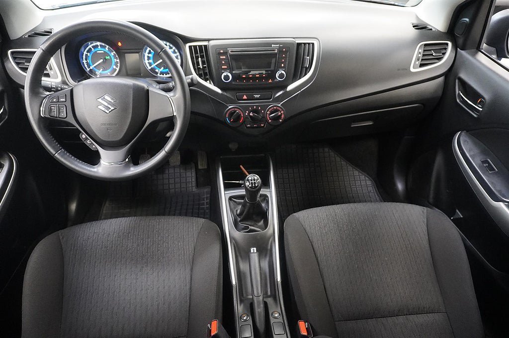 Vehicle Image 7