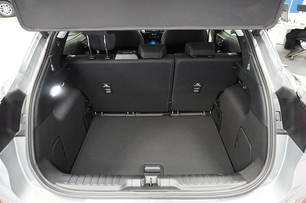 Vehicle Image 18