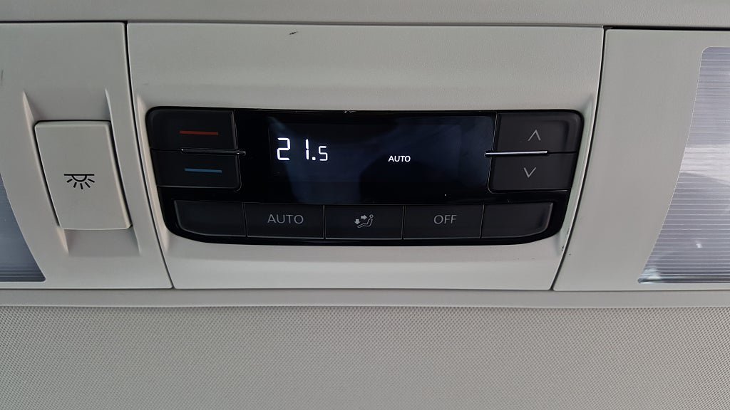 Vehicle Image 23
