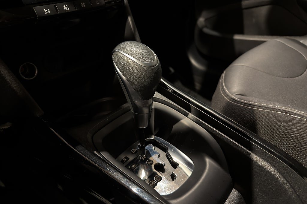 Vehicle Image 13