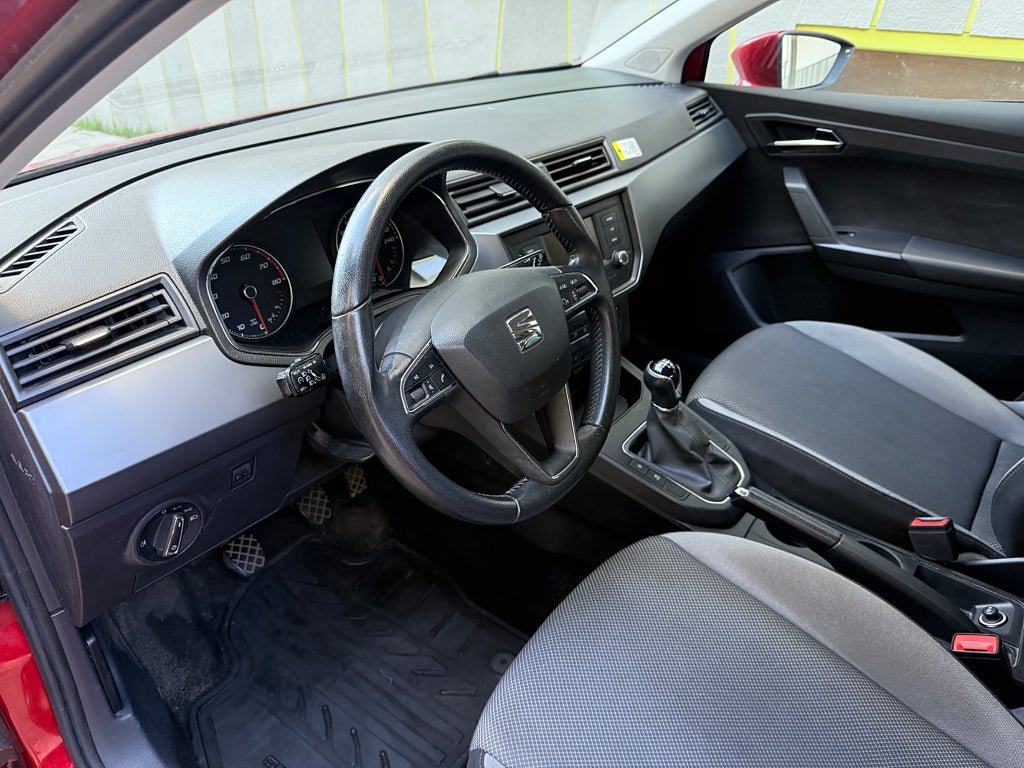 Vehicle Image 9