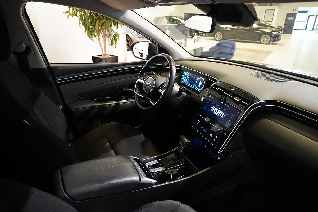 Vehicle Image 15