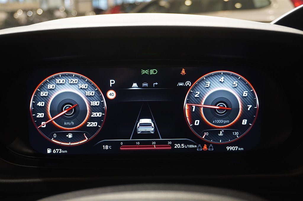 Vehicle Image 12