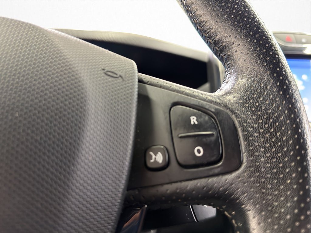 Vehicle Image 26