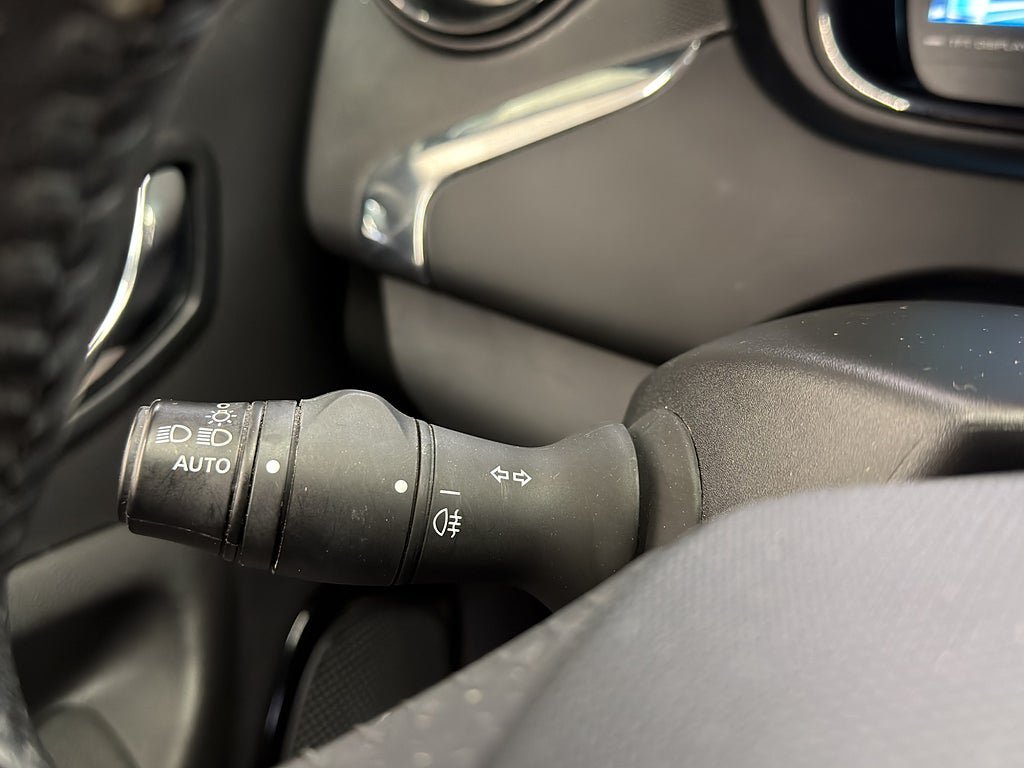 Vehicle Image 27