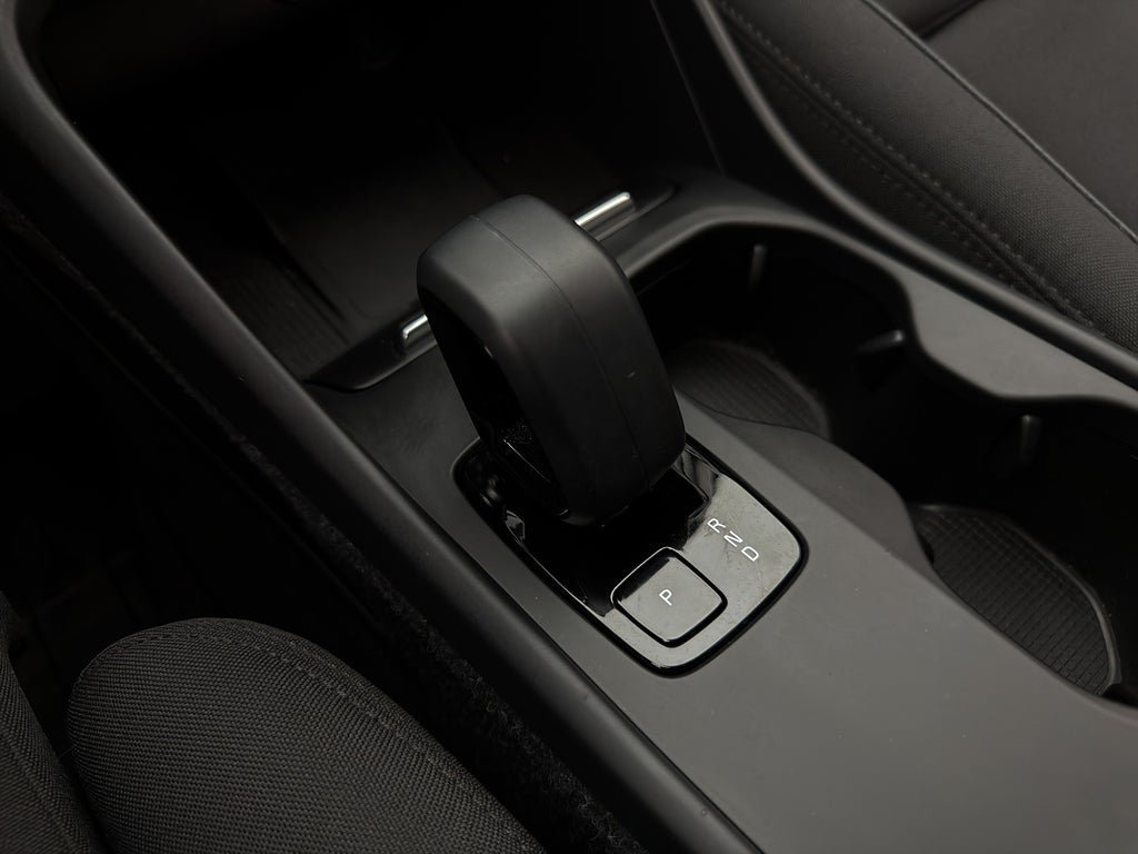 Vehicle Image 23
