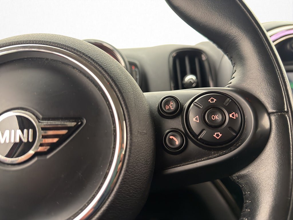 Vehicle Image 29
