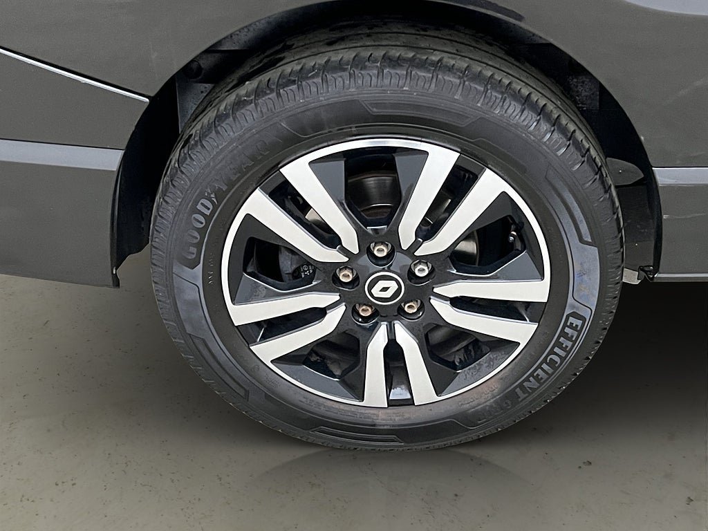 Vehicle Image 37
