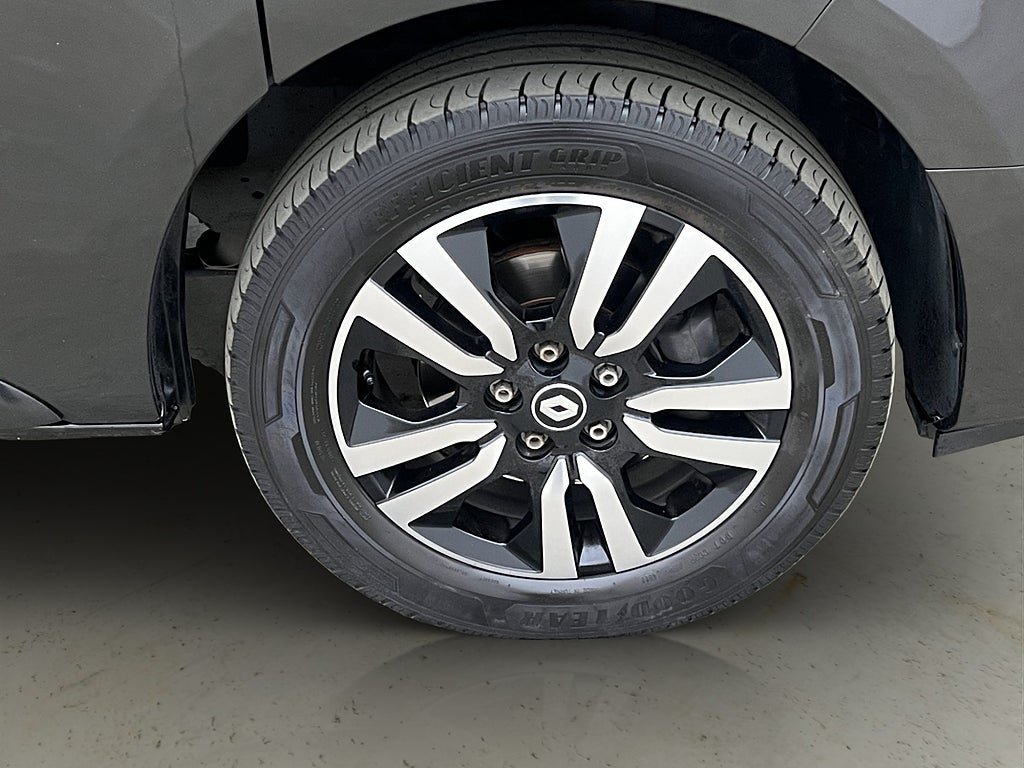 Vehicle Image 38