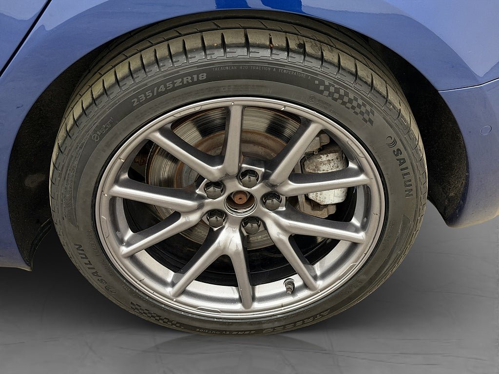 Vehicle Image 25