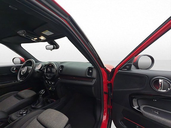 Vehicle Image 24