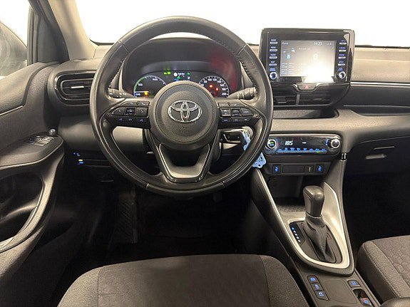 Vehicle Image 10